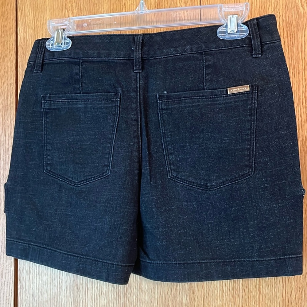 White House Black Market size 2 WHBM woven stretch denim 5" jean shorts EUC
